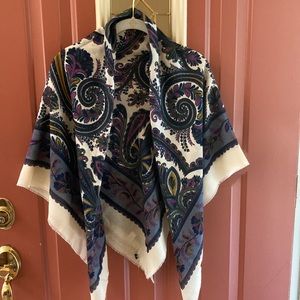 Morgan Taylor scarf/wrap made in Italy